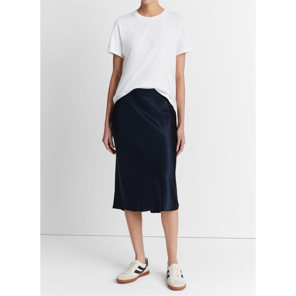 Vince Pima Cotton Crew Neck T-Shirt in optic white, size small